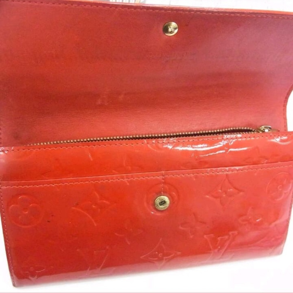 100% Louis Vuitton Women's (Sarah Monogram Vernis)